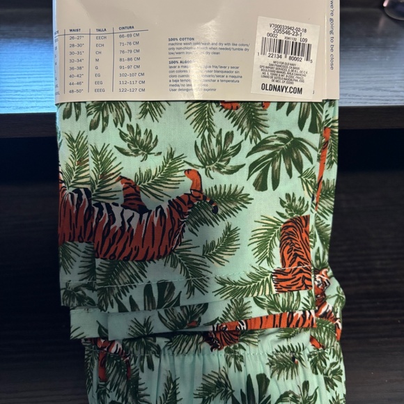 OLD NAVY MENS TIGER PRINT MEDIUM BOXERS - Picture 3 of 3